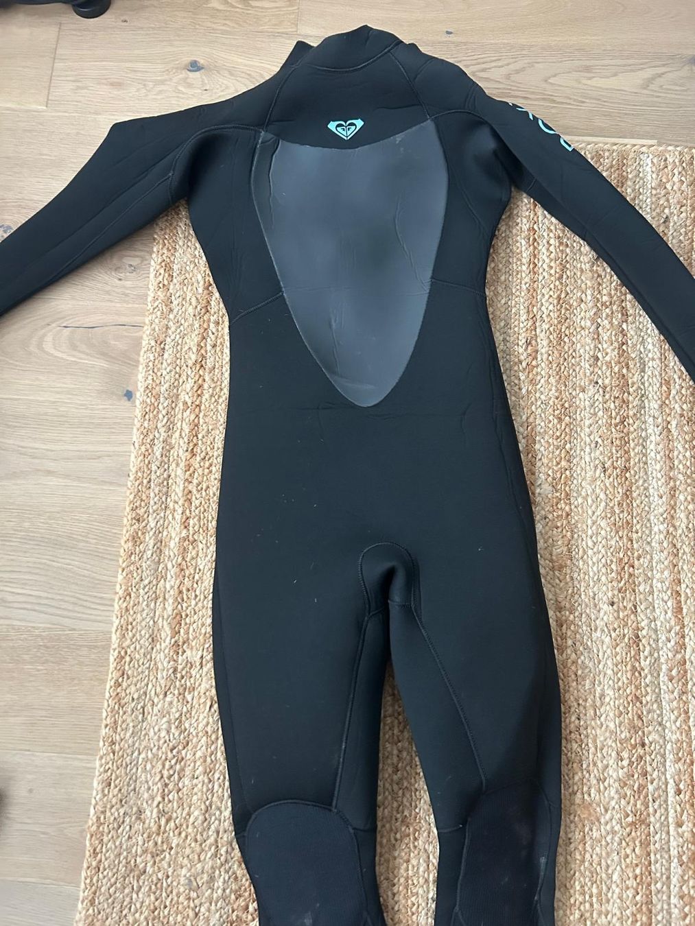 Roxy Completi & Tailleur: Surfneopren Anzug Roxy – Usato da Zuchwil venduto da roemens