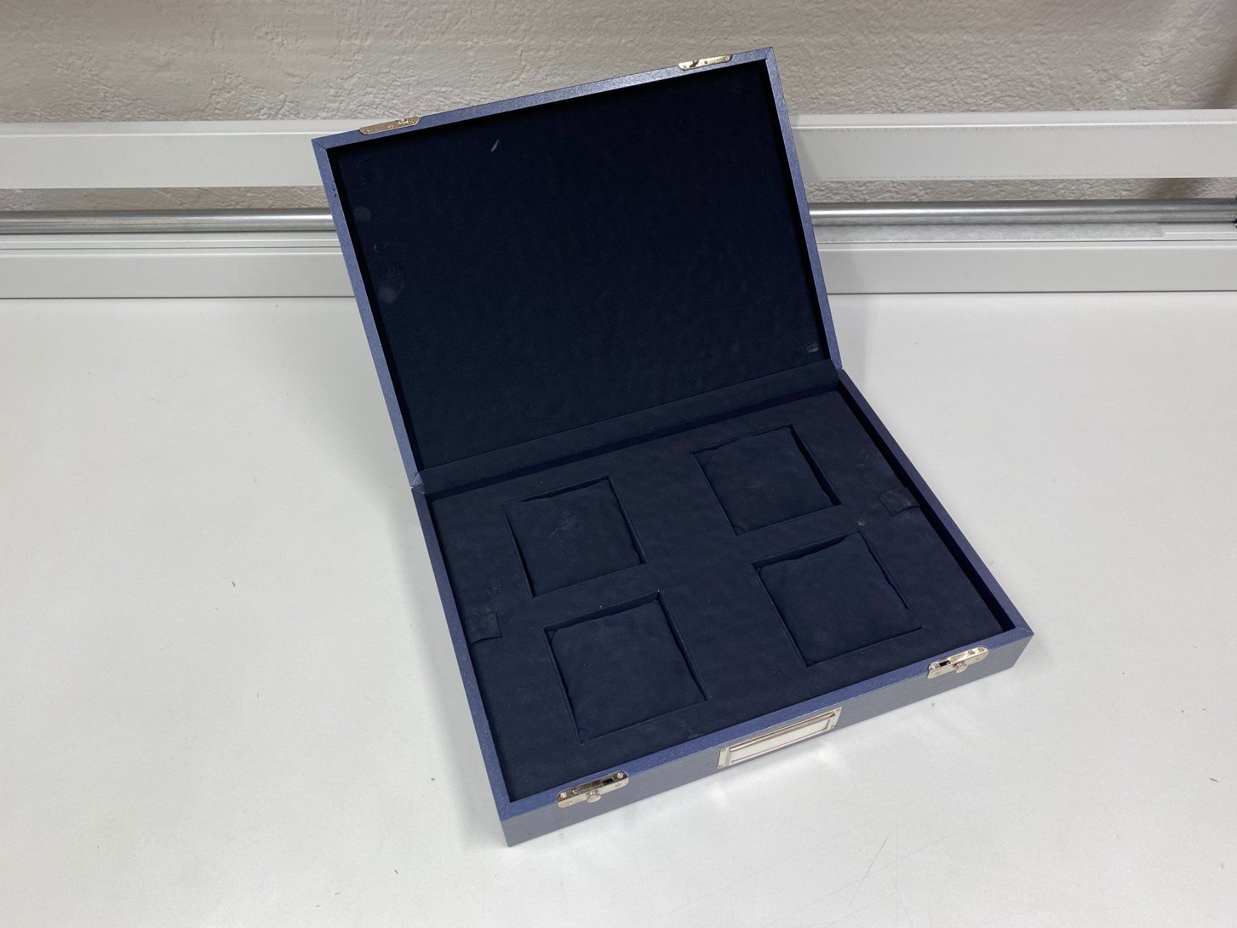 Piaget Uhrenboxen: PIAGET Uhren-Box /i515 – Gebraucht aus Bern von JMsoehne1987 1