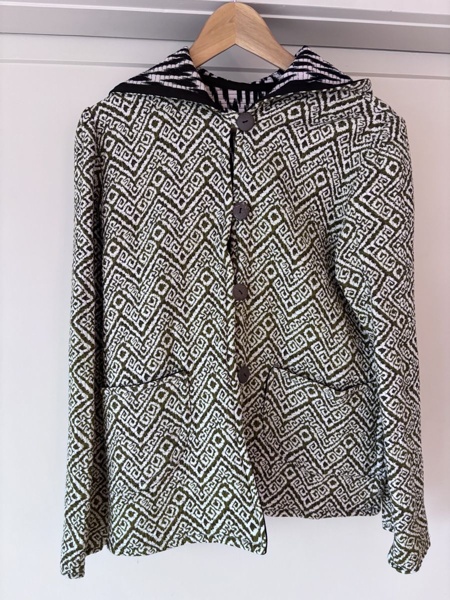 Giacche: Reversible hooded jacket, geometric pattern, size S/M – Usato da Zürich venduto da Grothschild 1