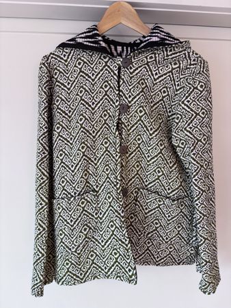 Reversible hooded jacket, geometric pattern, size S/M