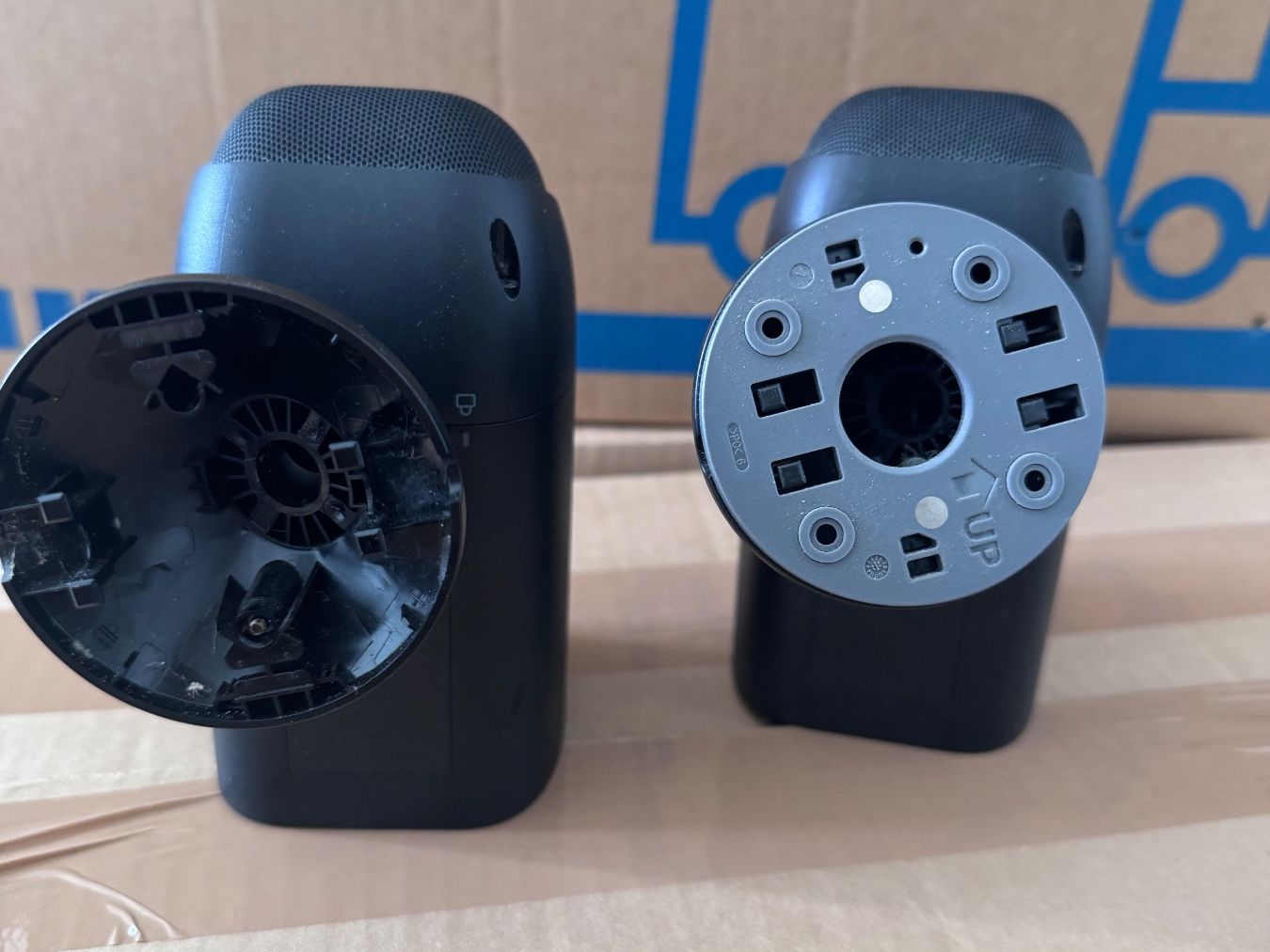 Alarmanlagen: 2x Ring Spotlight Cam Pro avec 4 batteries – Gebraucht aus Genève von ale_5x27 1