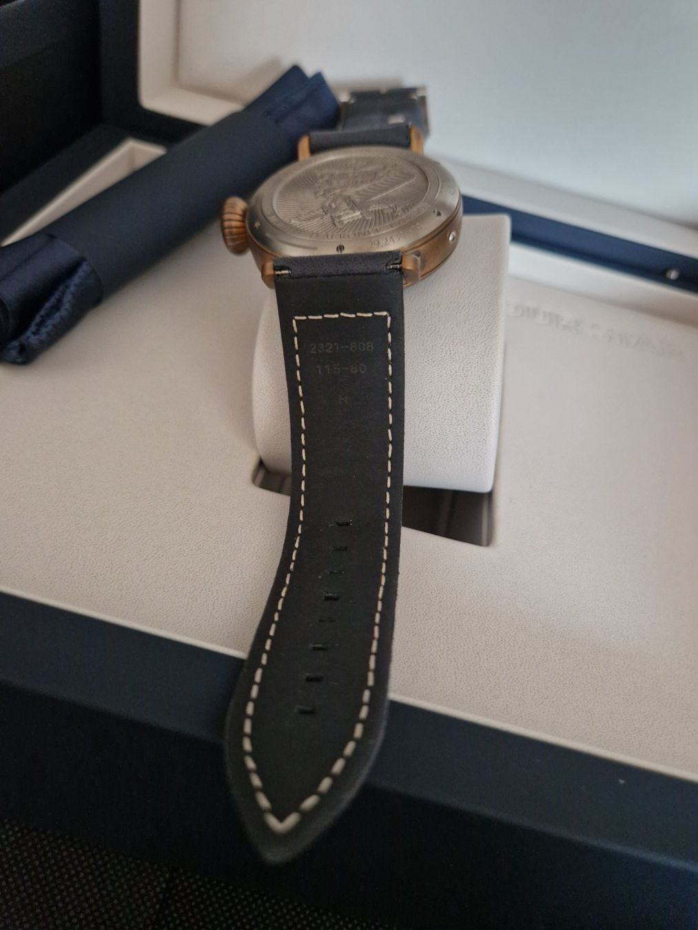Zenith Montres: NEU ZENITH "PILOT TYPE 20 EXTRA SPECIAL" 07.2026 NP 7'400CHF – Neuf avec emballage d'origine à Neftenbach par Taschen-Uhren 8