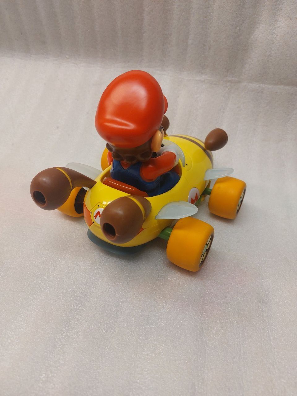 Nintendo Giocattoli: Carrera Mario Kart Bumble V Mario – Usato da Pambio Noranco venduto da Pol69 1