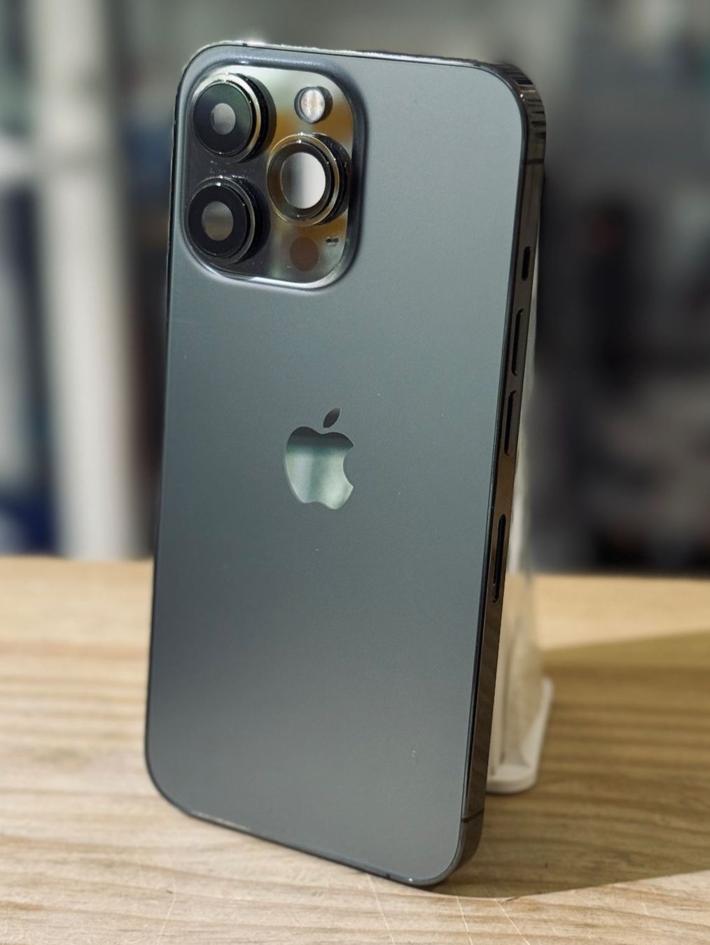Apple Portables: Châssis Complet iPhone 13 Pro NOIR (Original pulled) – D'occasion à Morges par DA-repa 1
