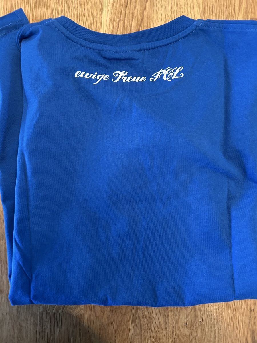 T-Shirts: Freizeit Shirt vom FCLuzern – Gebraucht aus Buchrain von arm_x8dj 1