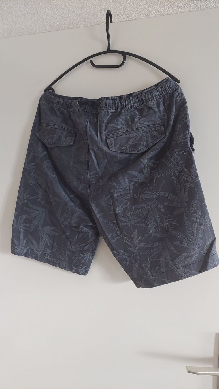 Pantaloni: Herren Shorts INDICODE JEANS Grösse L – Usato da Rütihof venduto da cla_v8dy 6