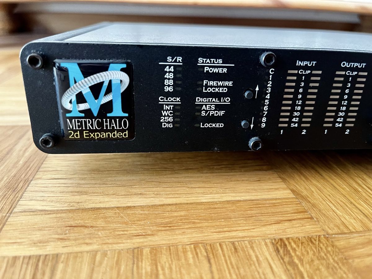 Attrezzatura per studi di registrazione: Metric Halo ULN-2 2d Interface – Usato da Glattfelden venduto da SML64 3