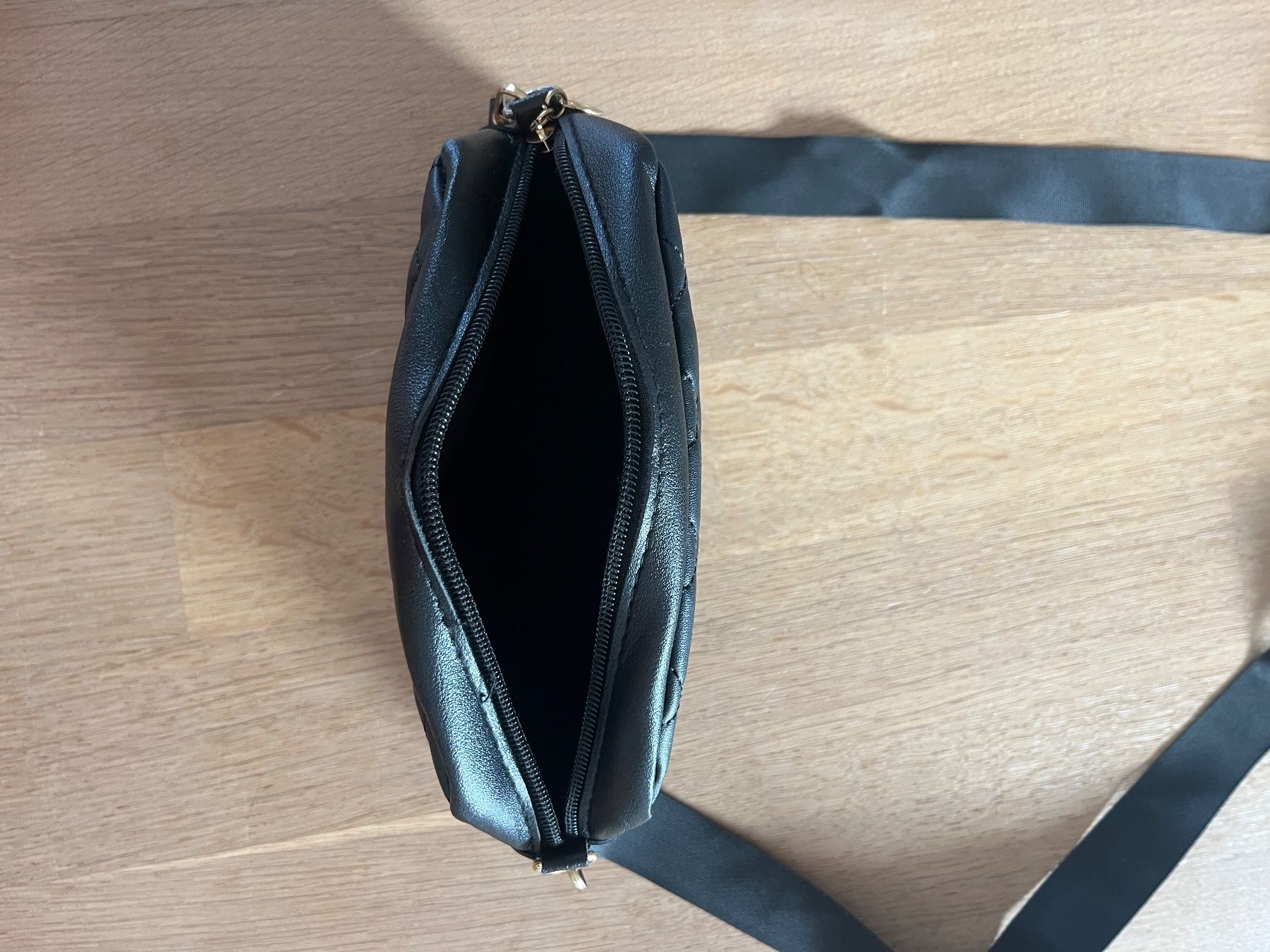 Taschen für Damen: Tasche Schwarz – Gebraucht aus Laupen BE von lee_ym6v 2