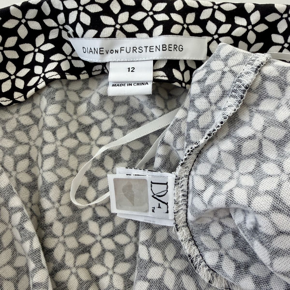 Diane von Furstenberg Kleider: DIANE VON FURSTENBERG Dress – Neu (gemäss Beschreibung) aus Freienbach von Avviivva_Shop 6