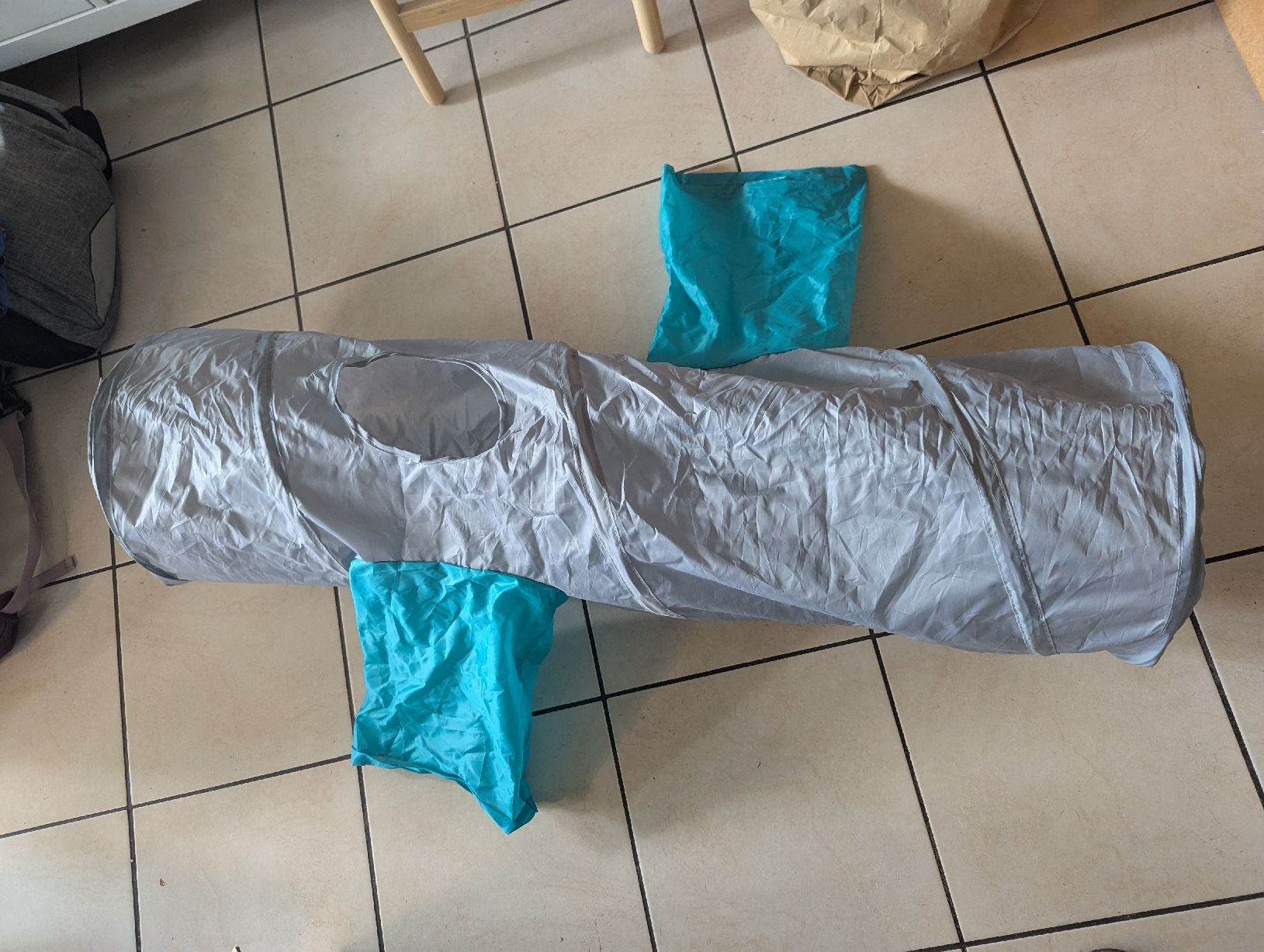 Giochi: Foldable Cat Tunnel, Indoor Outdoor, Fun Playtime! – Nuovo (secondo la descrizione) da Etzgen venduto da Brato4452