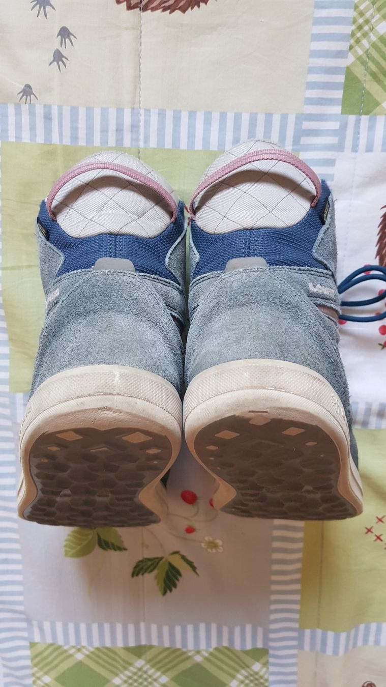 Lowa Schuhe für Mädchen: Lowa Winterschuhe Gr.35 – Gebraucht aus Luzern von silvermoon12 3