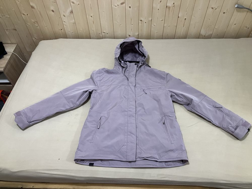 Roxy Frauen Skijacke grösse XL (Neu (gemäss Beschreibung)) in Sion für ...