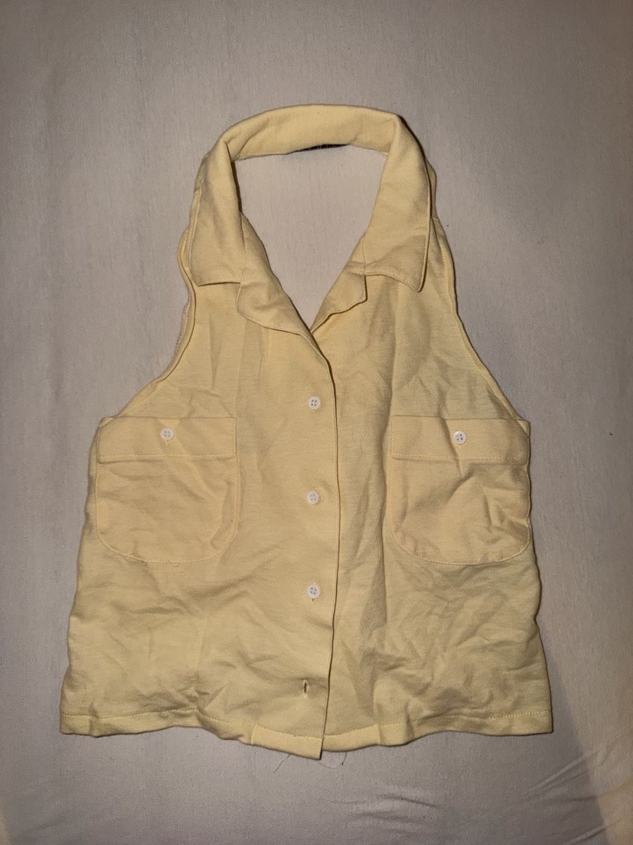 Top: Women yellow neckholder – Usato da Lenzburg venduto da cid_pc7z