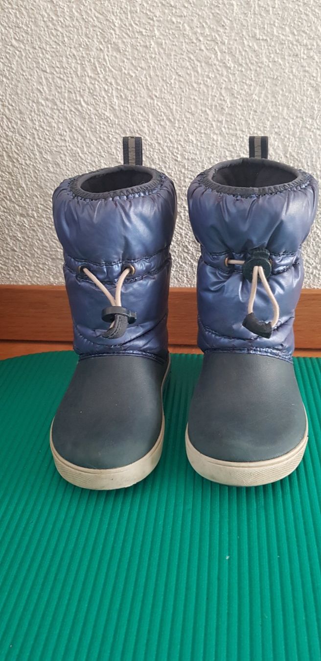 Crocs Chaussures garçon: Crocs Winter C9 Gr25-26 – D'occasion à Bern par alimajd