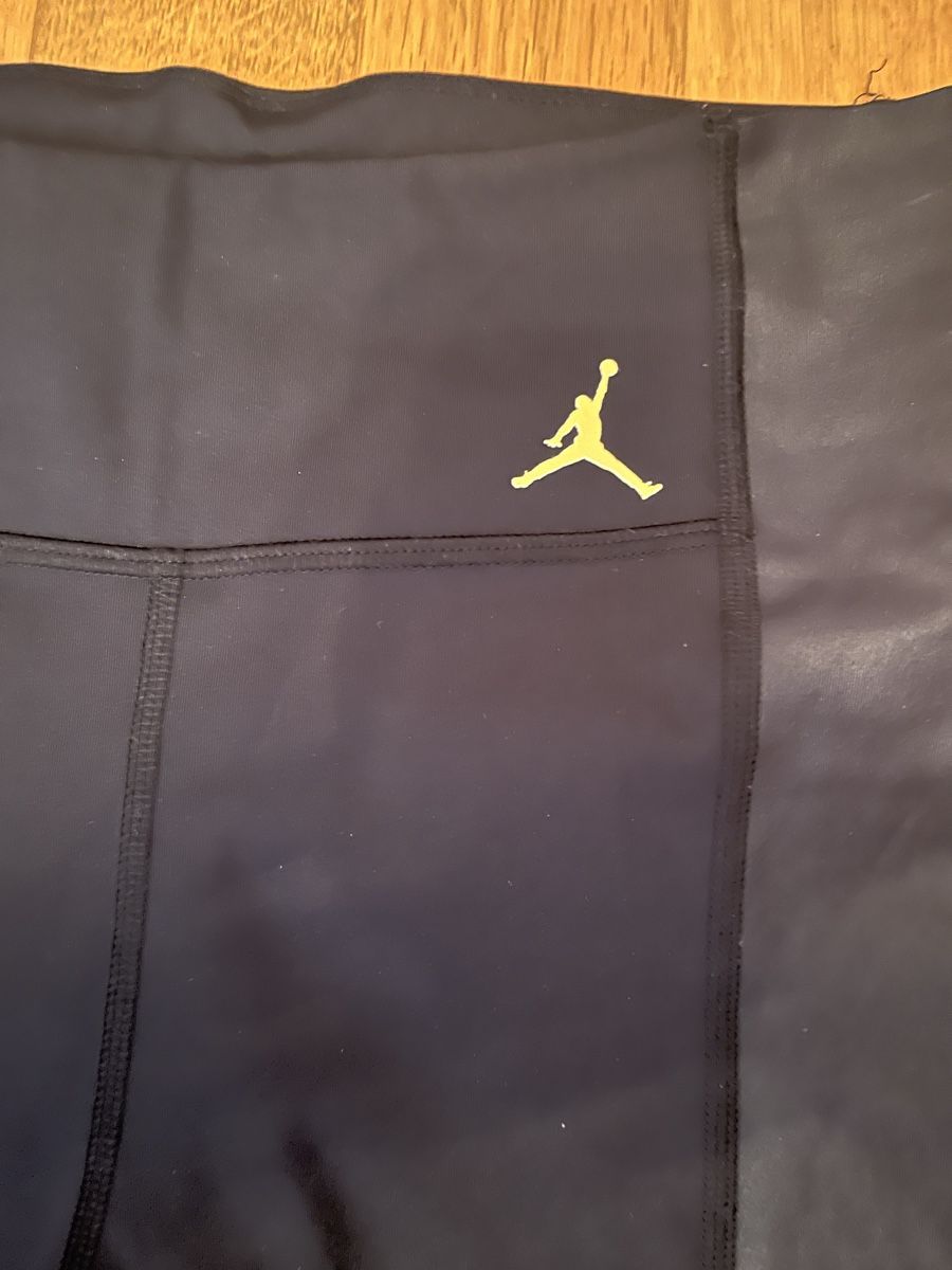 Leggings: Jordan Leggings – Usato da Zürich venduto da JB23JB 2