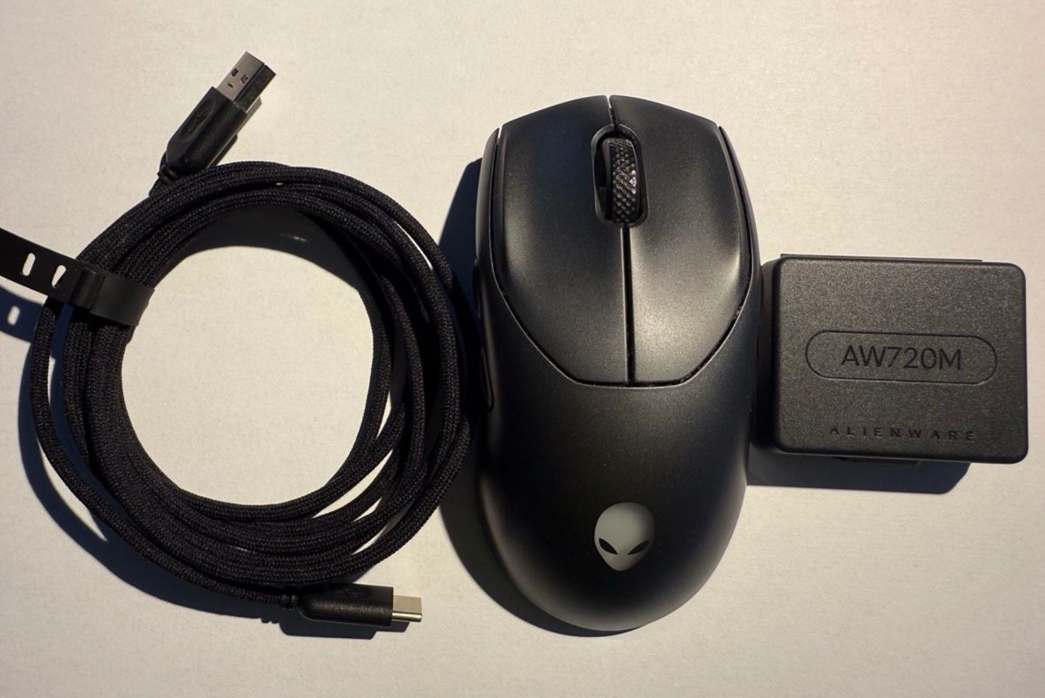 Dell Maus: Dell Alienware Maus Tri-Mode Wireless AW720M – Gebraucht aus Bülach von lid_gx9n