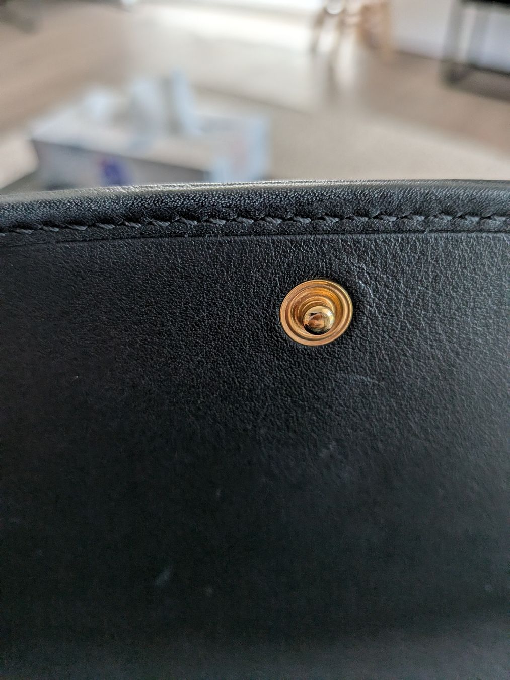 Gucci Portamonete: Gucci Blondie Leather Wallet on Chain – Nuovo (secondo la descrizione) da Morges venduto da dhi_y2qk 7