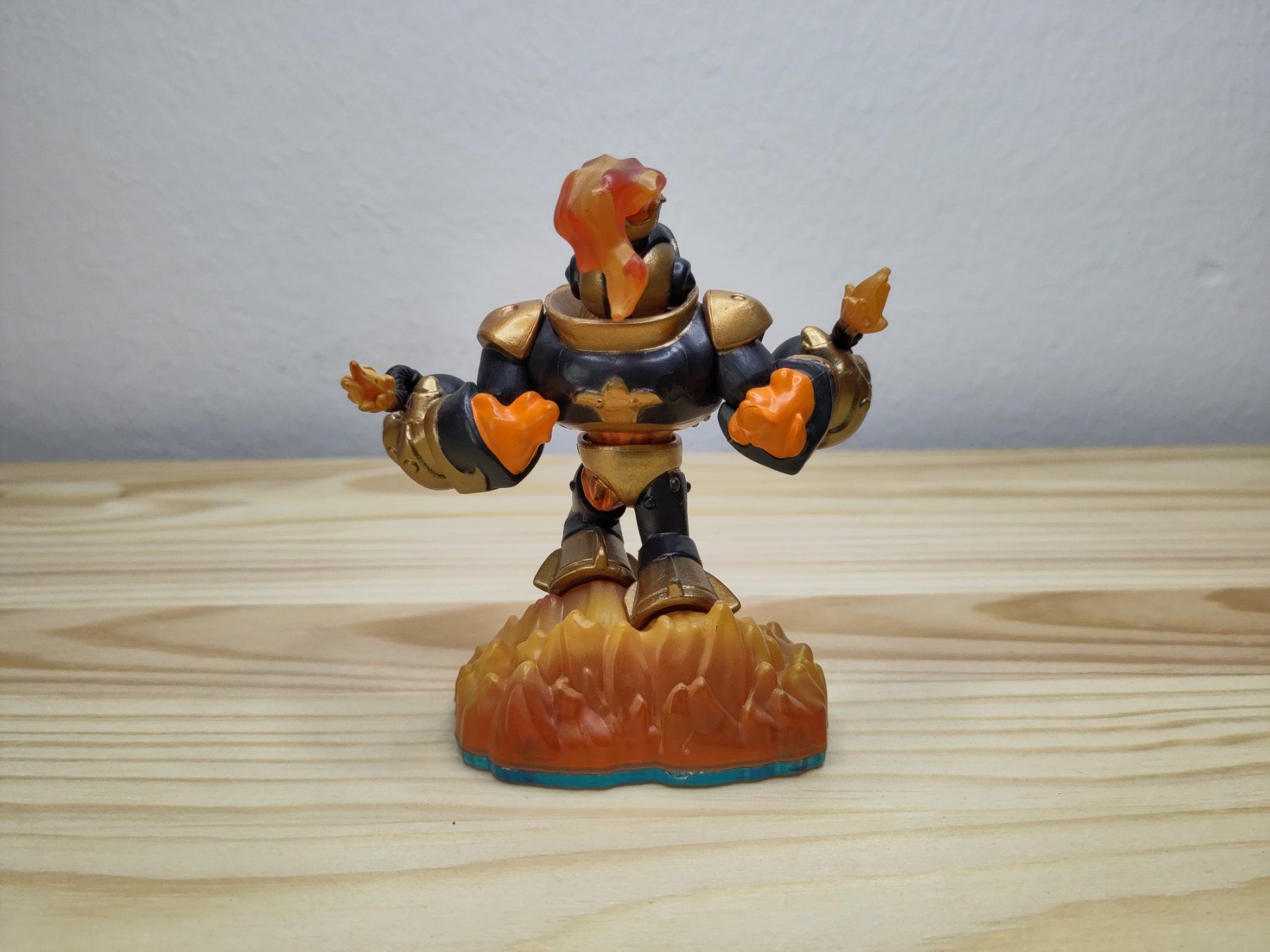 Statuette: Skylanders Figur - Swap Force : Blast Zone – Usato da Zug venduto da RepTCG 2