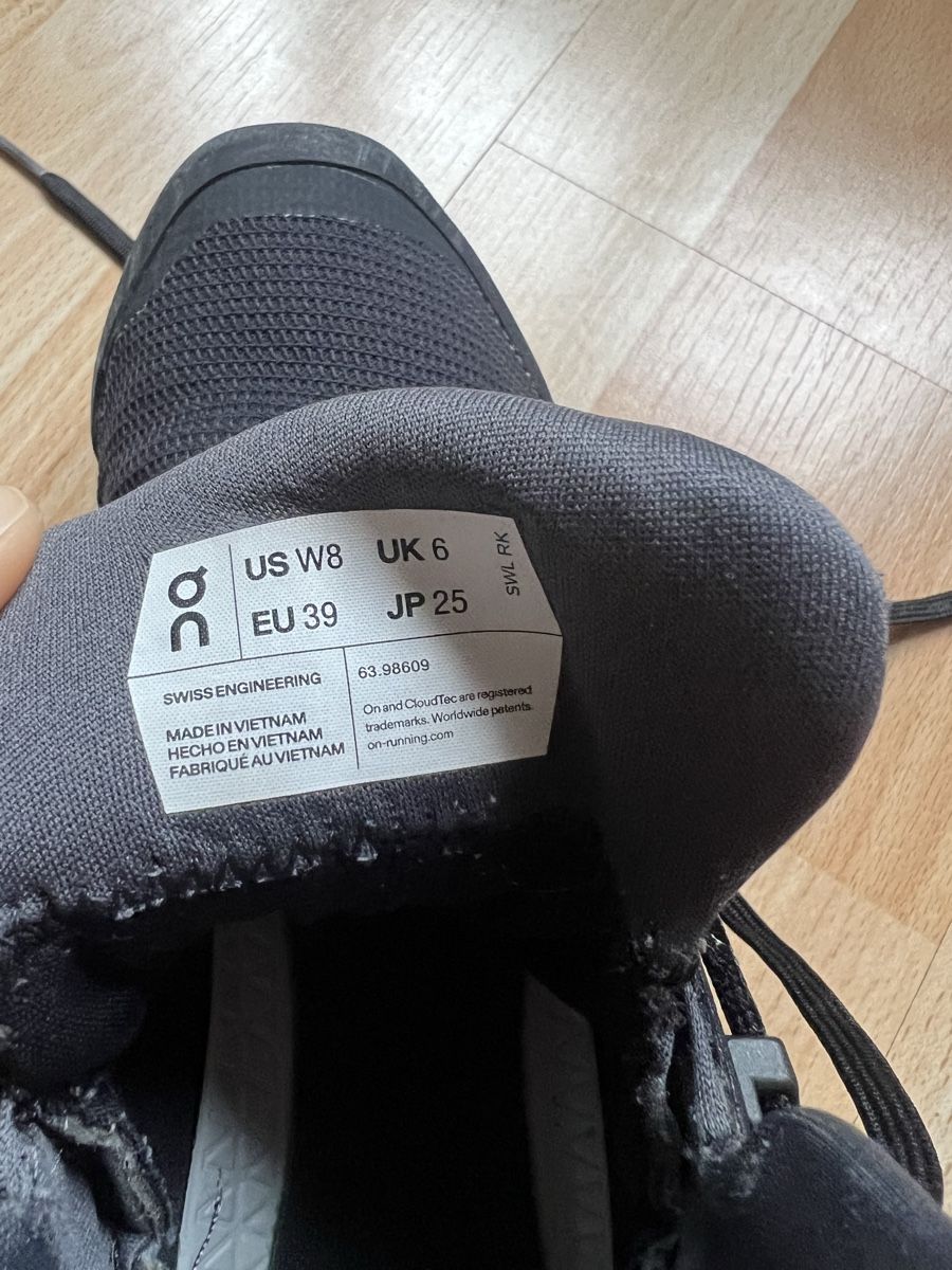 On Scarpe da donna: On Running Wanderschuhe Cloudrock Waterproof Grösse 39 – Usato da Liebefeld venduto da nat_h5l8 3