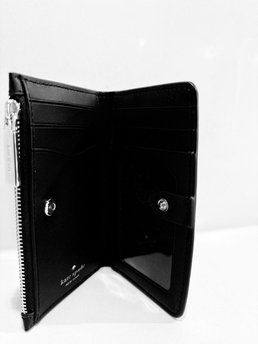 Kate Spade Autres vêtements & accessoires: Kate Spade Black Leather Wallet – As New – D'occasion à Wädenswil par alekons 1