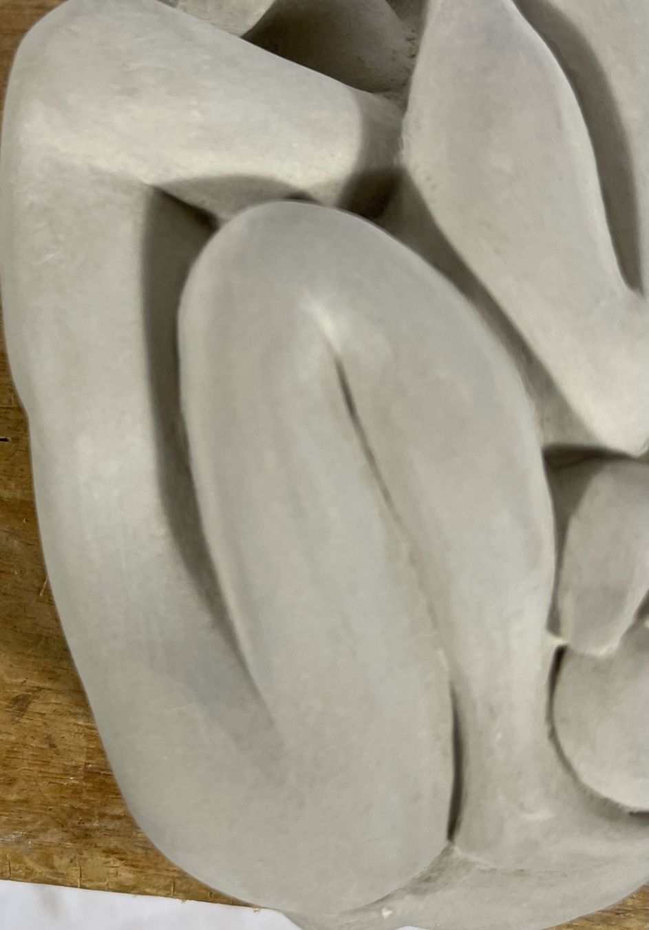 Skulpturen & Statuen: Schweizerschule Ligender paar Skulptur – Gebraucht aus Root von  6