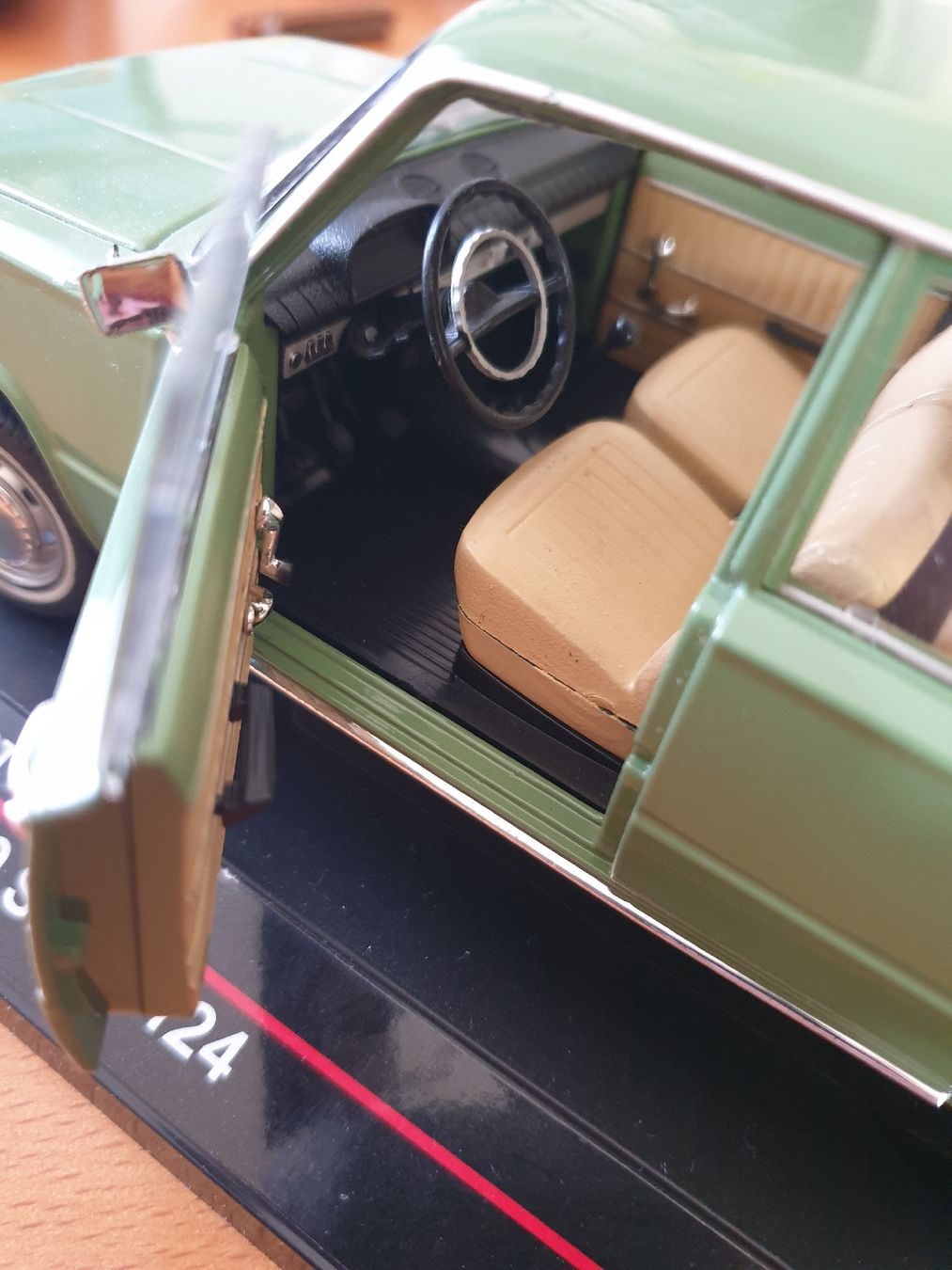 Seat Modellini d'auto: Modellauto Seat 124 Jg 1969 – Usato da Menziken venduto da ger_28dt 3