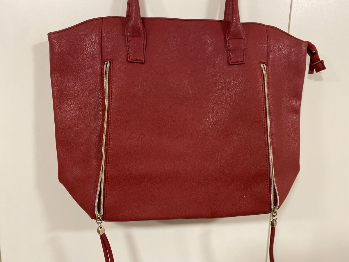 Borse da donna: Rote Handtasche Kunstleder geräumig – Usato da Flawil venduto da sonnengeist 2