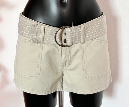 NEU 💜 Gr 38 Sommer-Shorts mit Gürtel