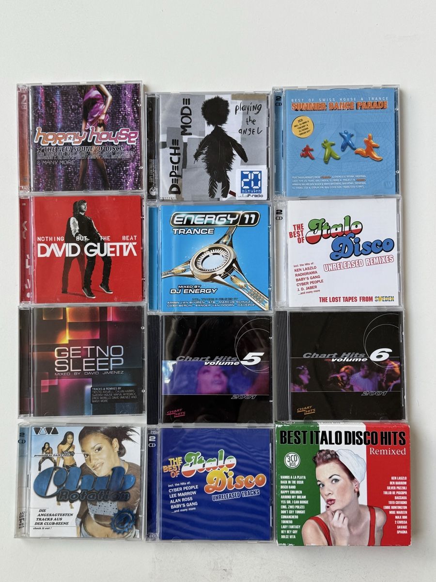CD: CD Compilation: Various Artists Techno 12 CDs guter Zustand – Usato da Zürich venduto da Nobs1 2