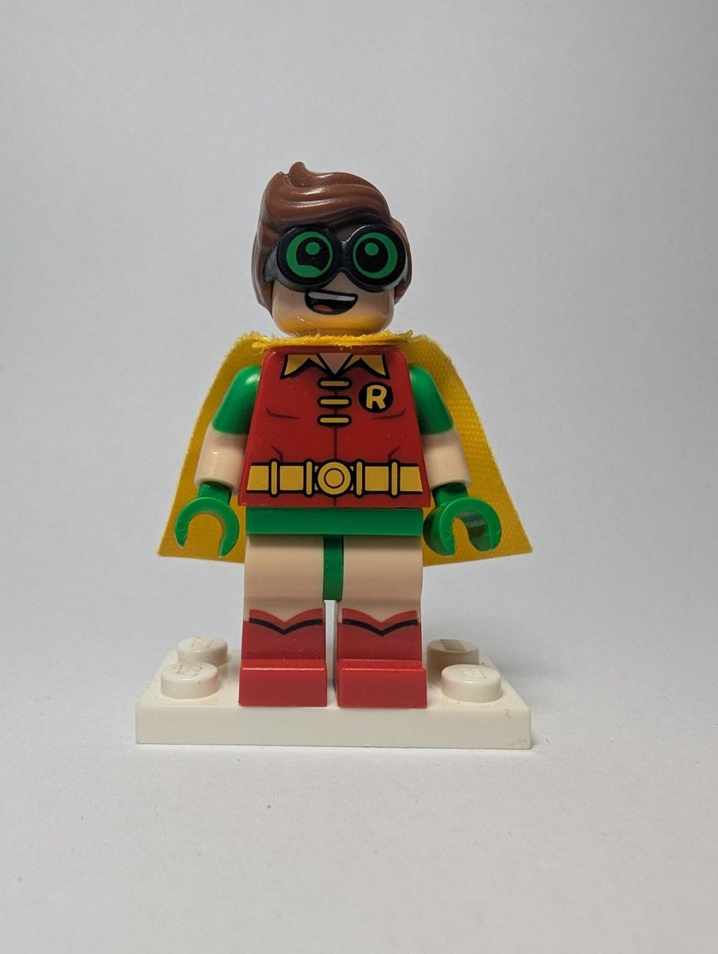 Lego Statuette: LEGO Robin Minifig number dim041 – Usato da Trimbach venduto da BrickBase