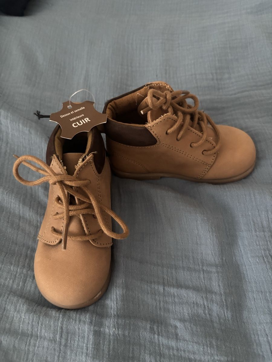 Schuhe für Jungen: Schuhe – Neu (gemäss Beschreibung) aus Pieterlen von Ombre4