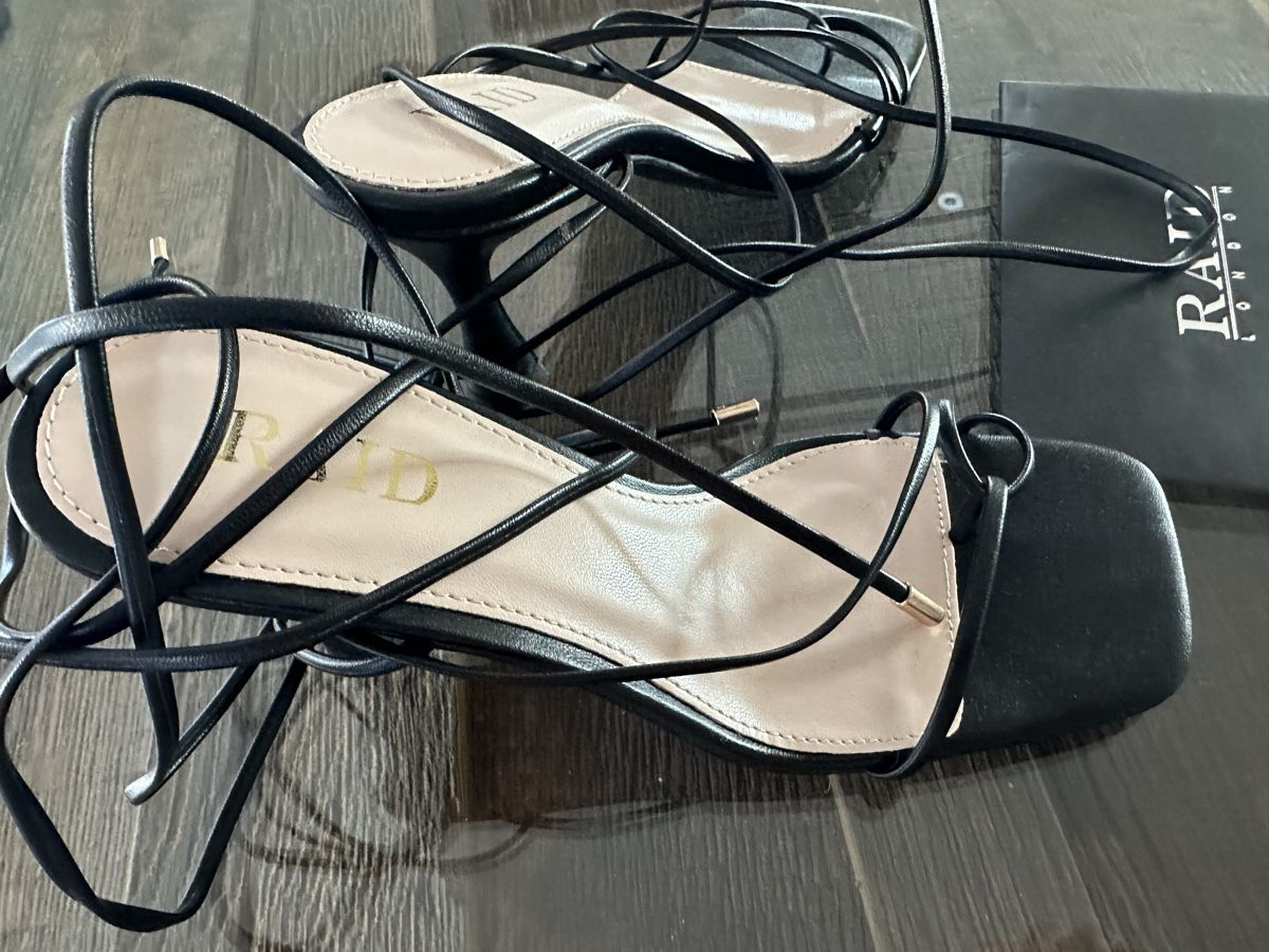 Scarpe da donna: Riemchensandalen Sandaletten – Nuovo (secondo la descrizione) da Bolken venduto da viv_52qx 2