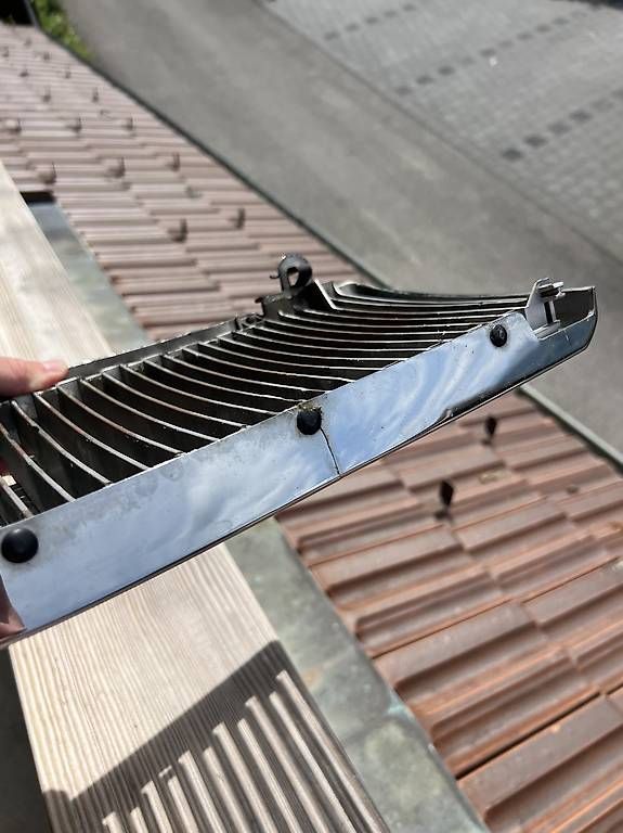 Volvo Toutes les pièces auto: Volvo 940 Kühlergrill – D'occasion à Spiez par Aautosanna 2
