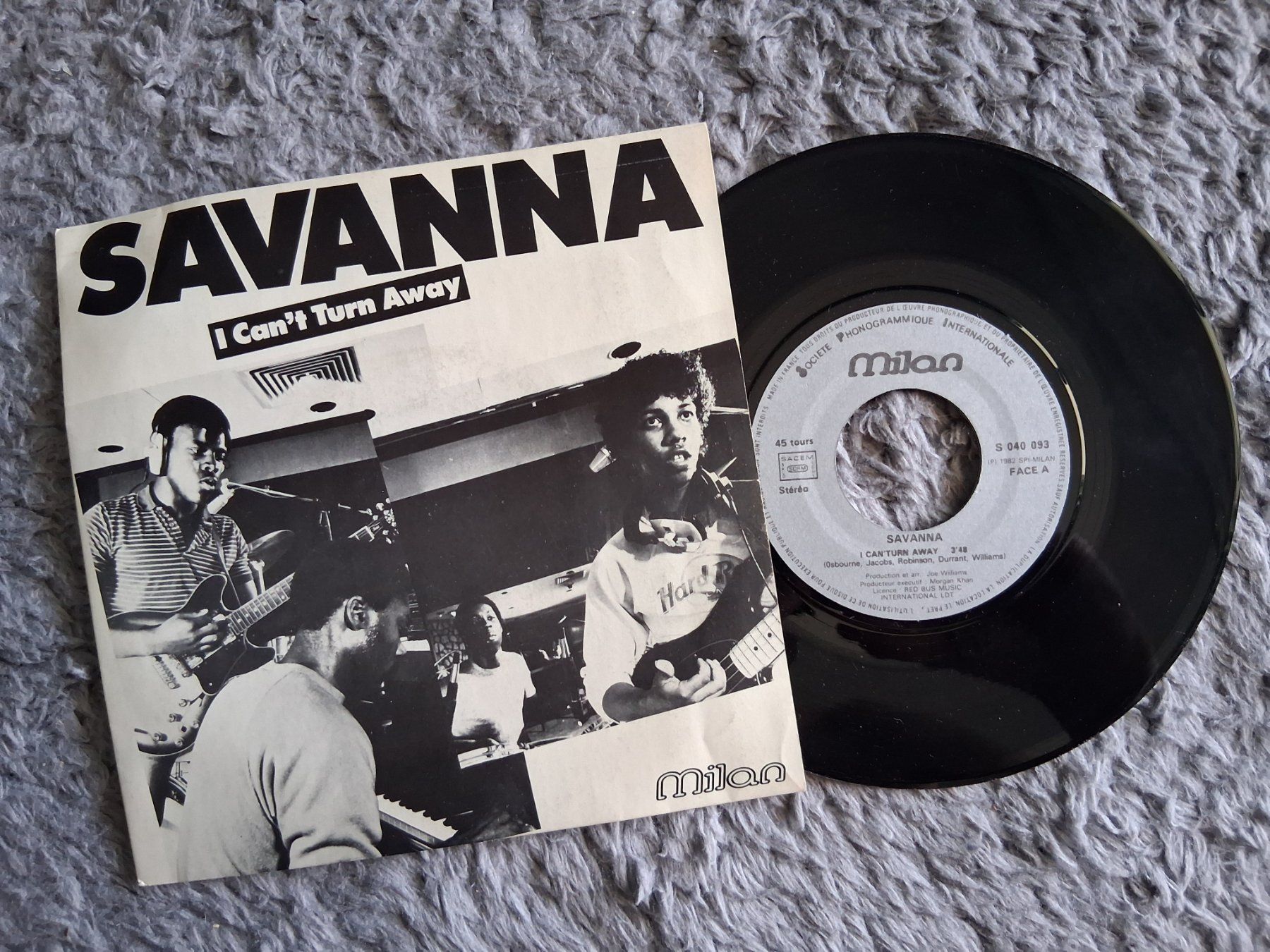 Dischi in vinile: SAVANNA       I CAN'T TURN AWAY    7NER SINGLE – Usato da Wetzikon ZH venduto da Ramones01