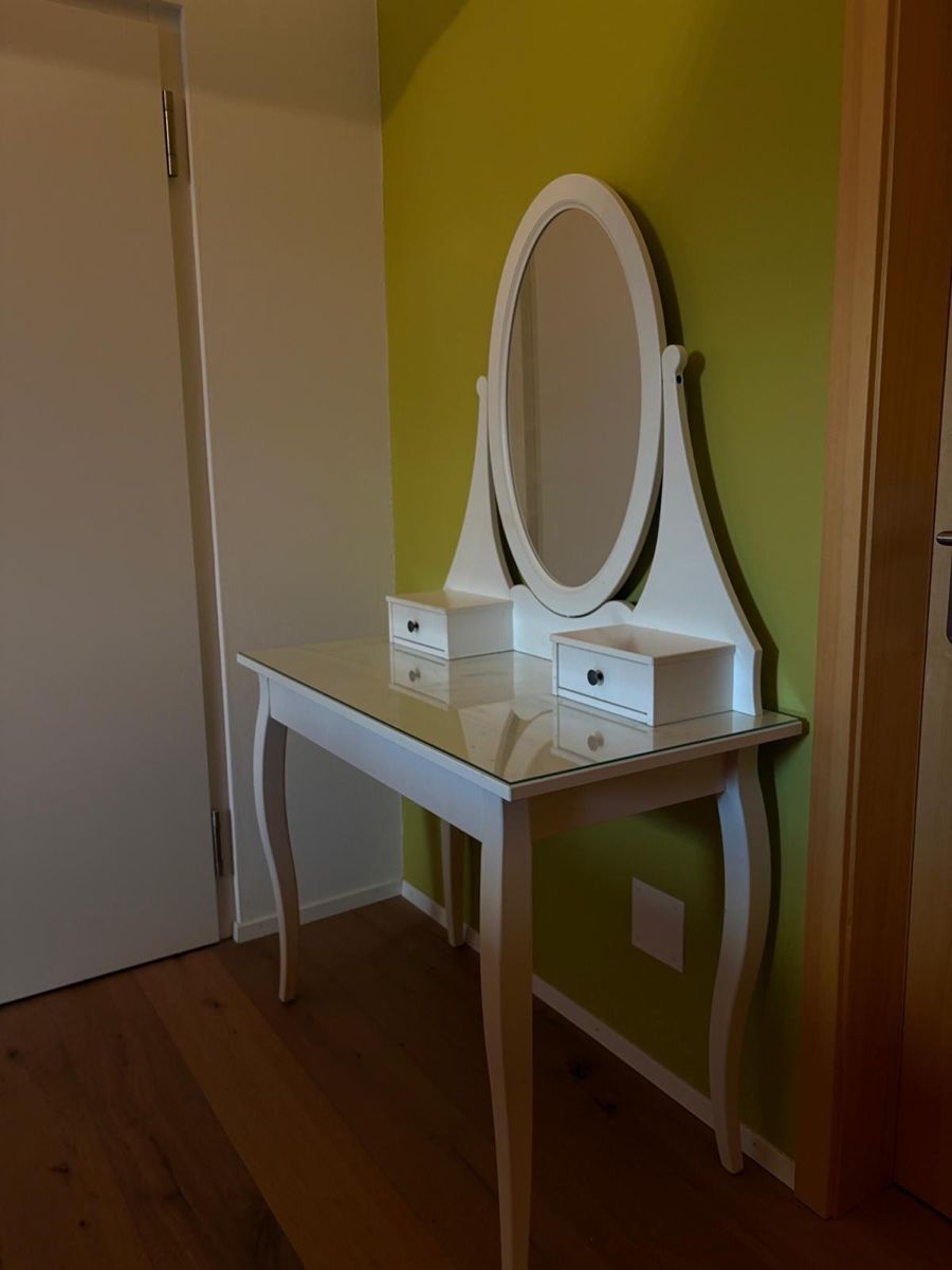 Ikea Tavoli da trucco: Schminktisch IKEA – Usato da schüpfen venduto da Zico74 6