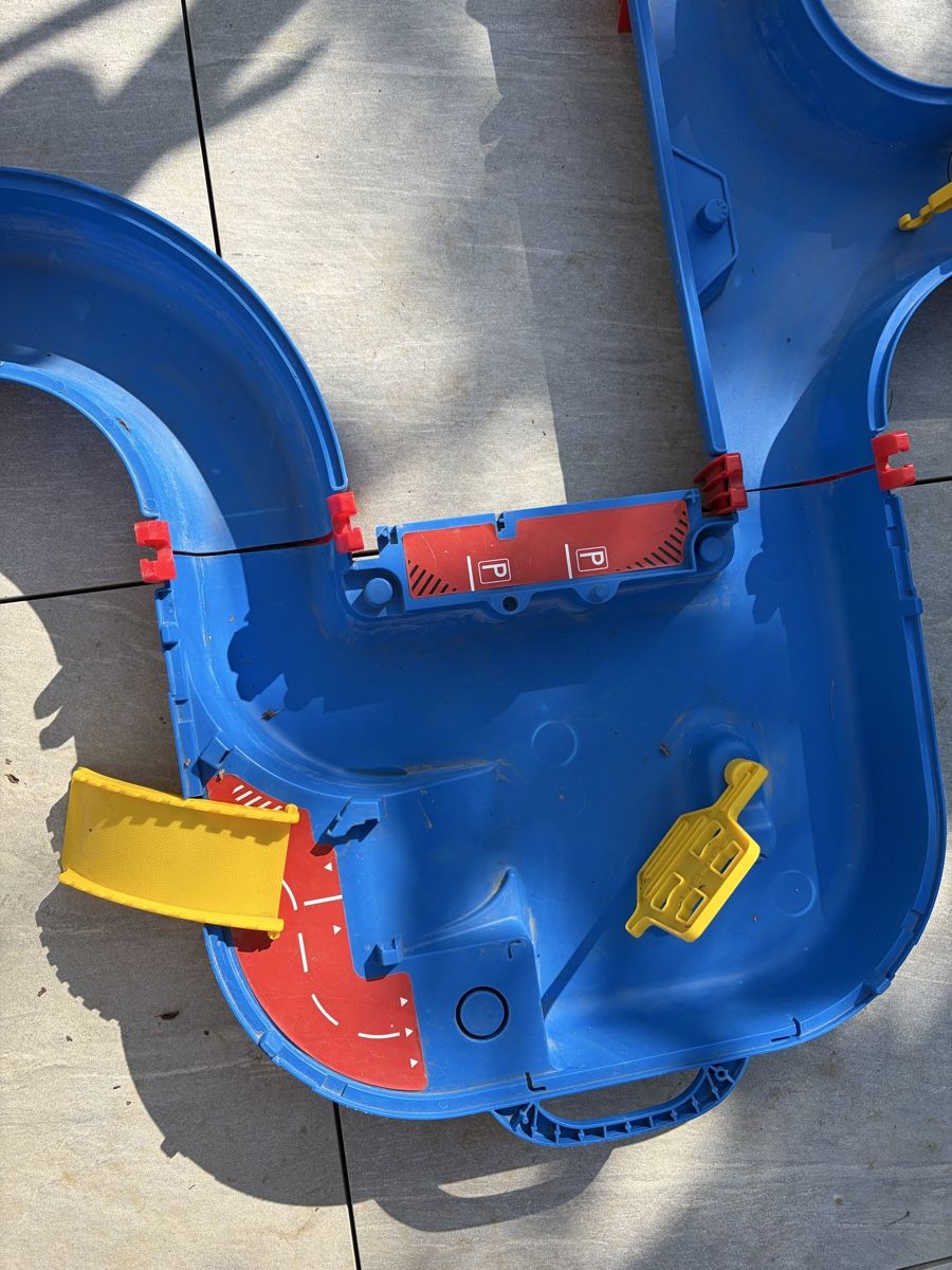 Aquaplay Jouets: Aquaplay – D'occasion à Endingen par country_family 3