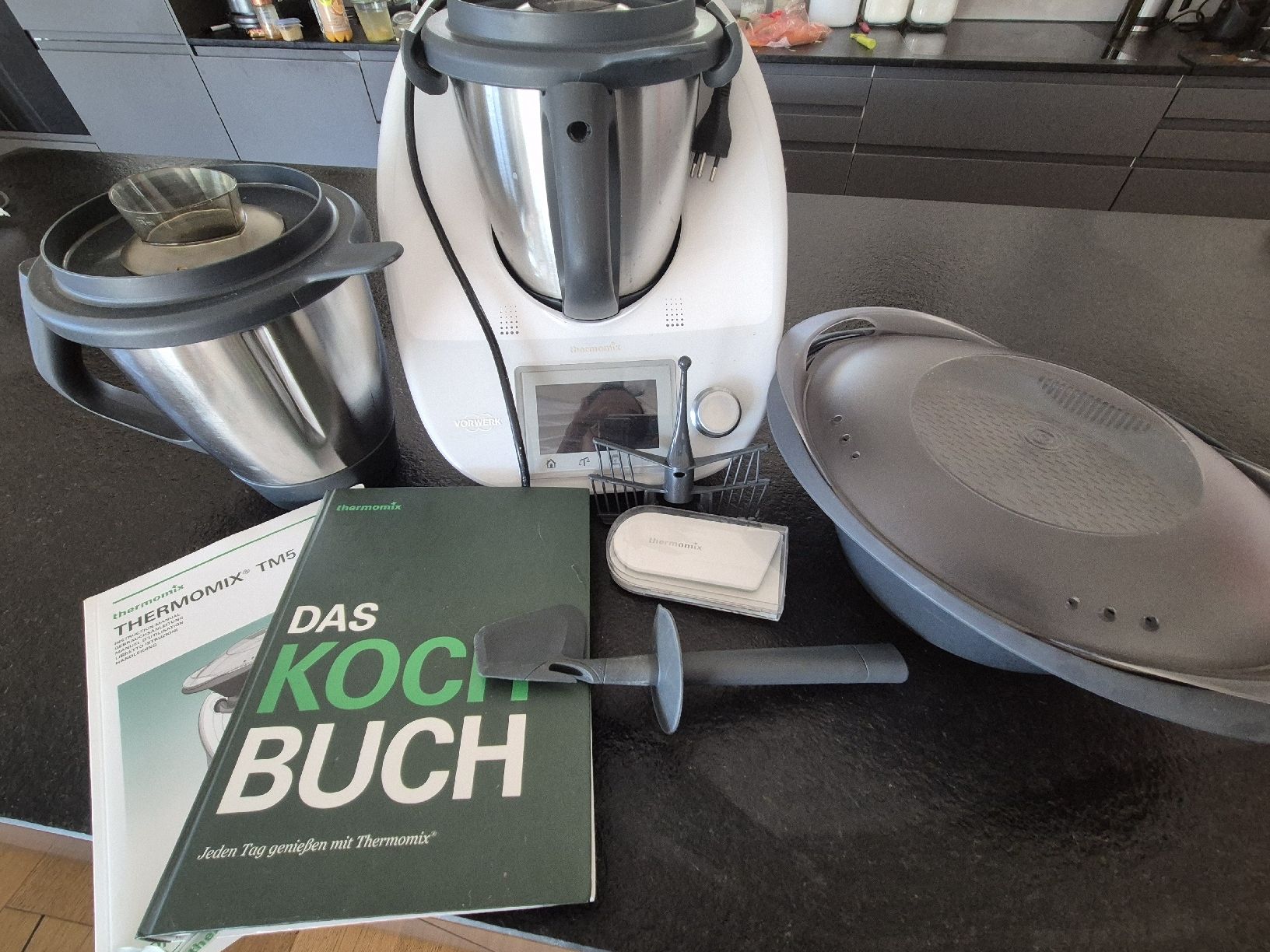 Thermomix Küchengeräte: Thermomix TM 5 + Extra Mixtopf – Gebraucht aus Rombach von Leilalei