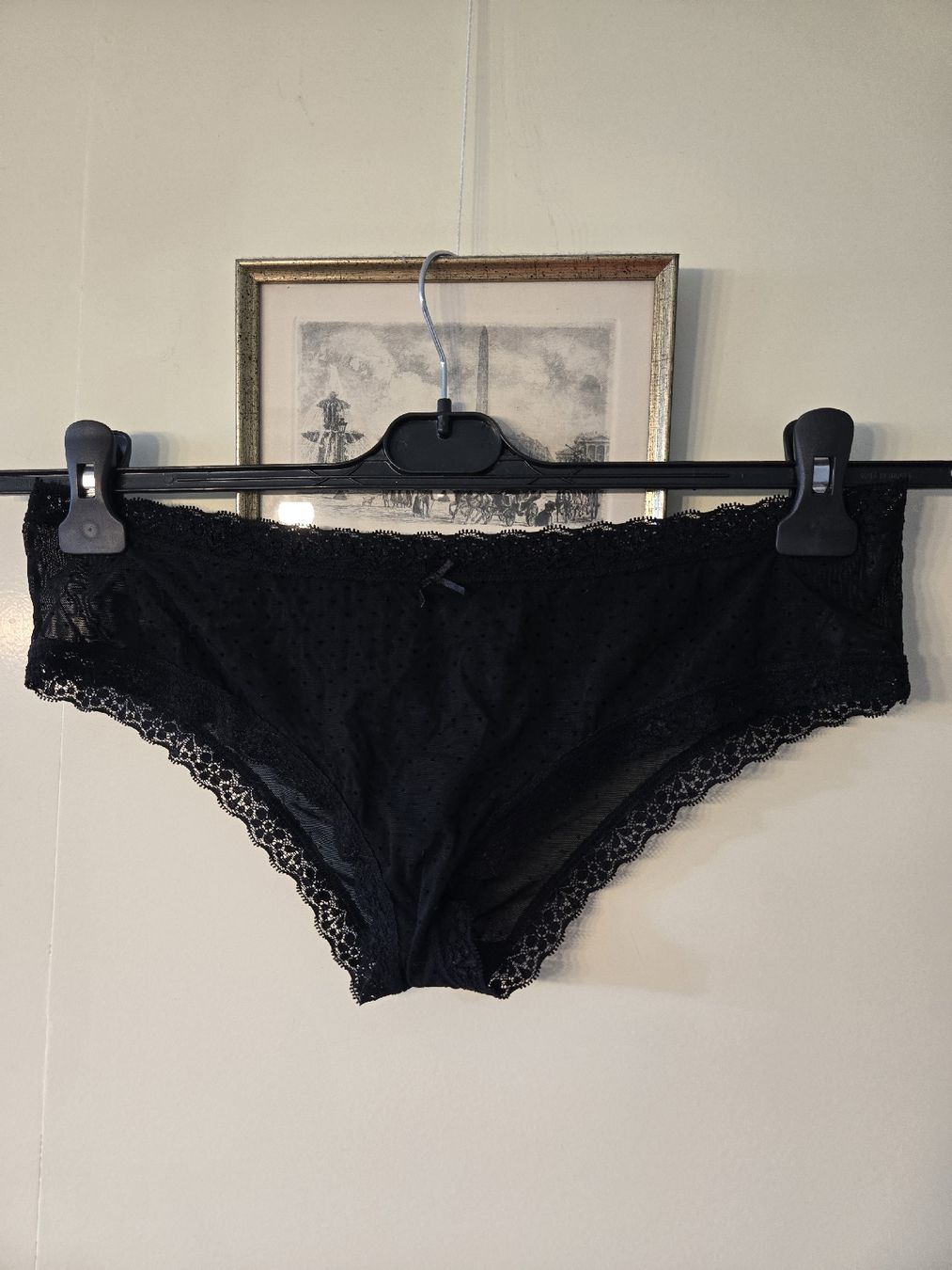Altra biancheria intima: Gepunktetes Mesh-Panty, Grösse 42 – Usato da Dübendorf venduto da Timulka
