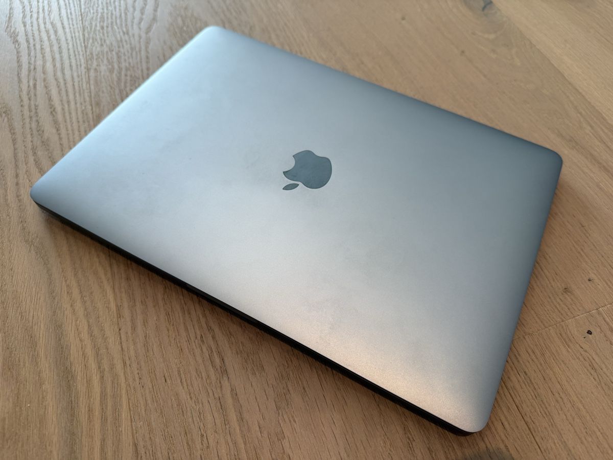 Apple Notebook: Macbook Pro 2020 – Usato da Wangen b. Olten venduto da Thomiverkauft