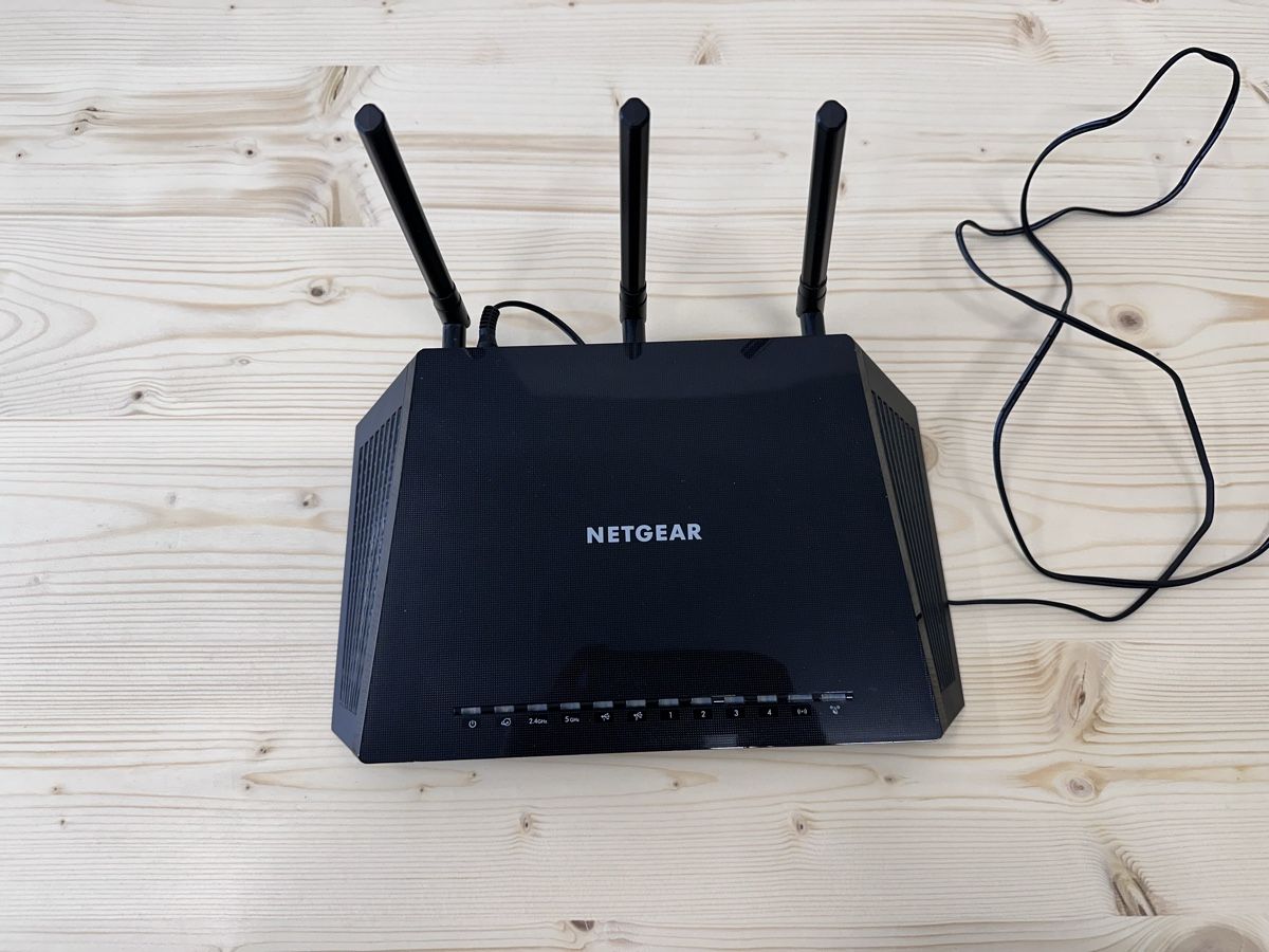 Netgear Modems & Router: Netgear AC1750 Wifi Router – Gebraucht aus Niederrohrdorf von Bhend