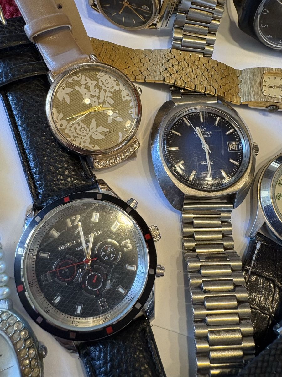 Montres: Uren 15 Stuck unkontrolliert  – D'occasion à Murten par Tzaugg 4