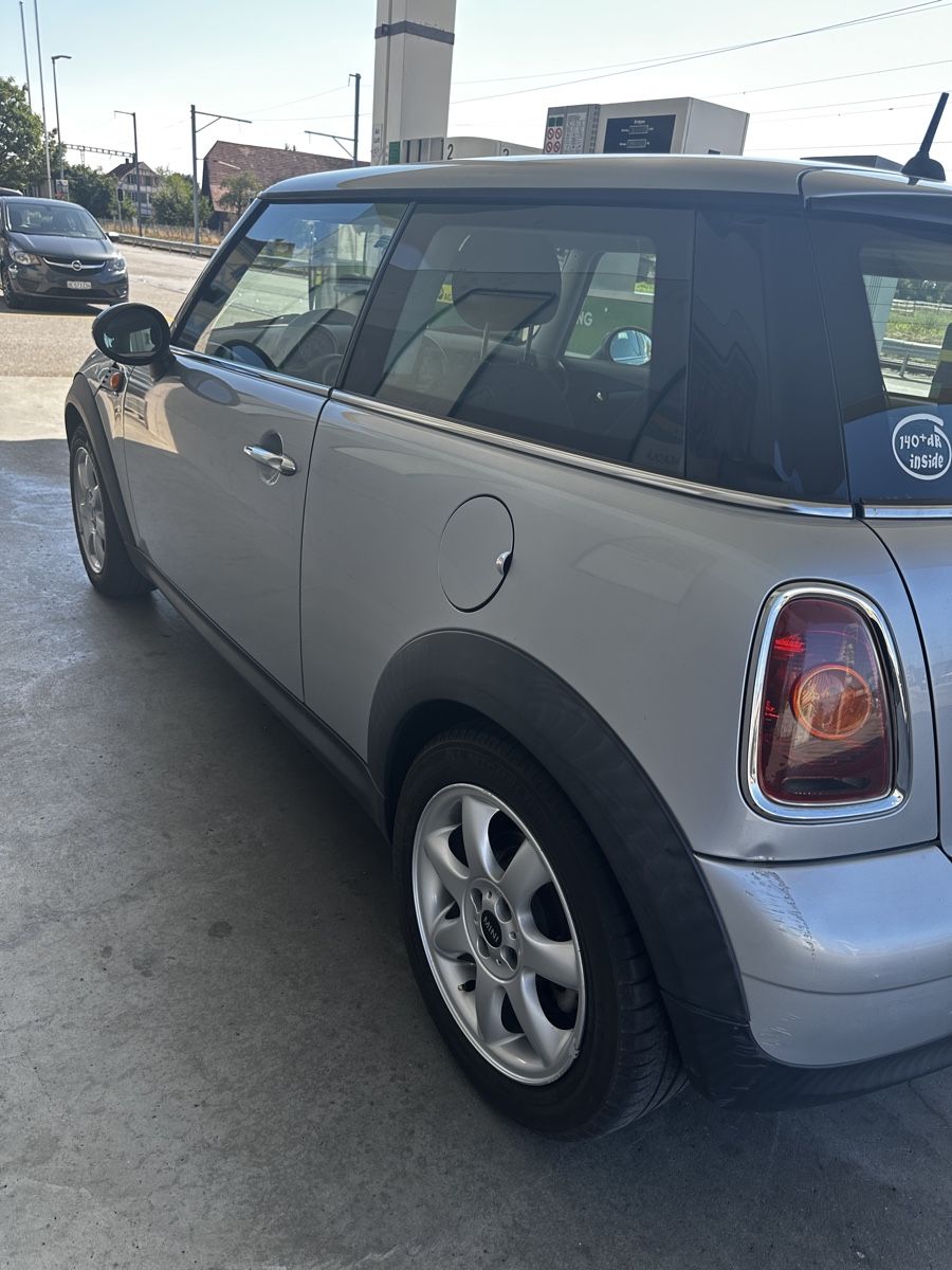 Mini Autos: Mini One Silber MFK 02.02.24 – D'occasion à Mötschwil par Sturmbr3cher91 2