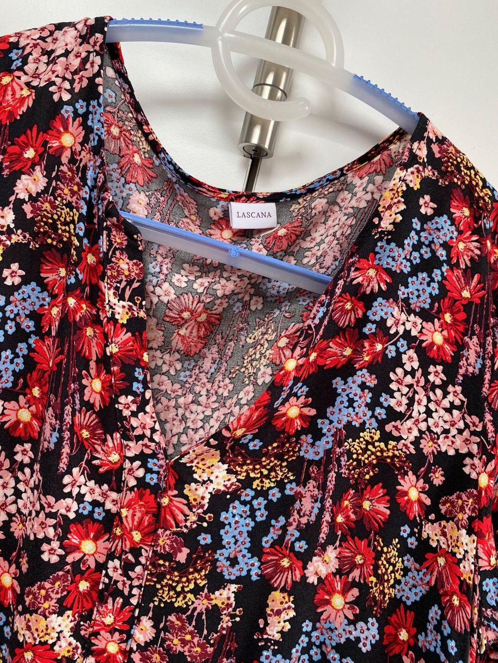Lascana Vestiti: Damenkleid LASCANA Gr. 42 – Usato da Richterswil venduto da Busanca 2