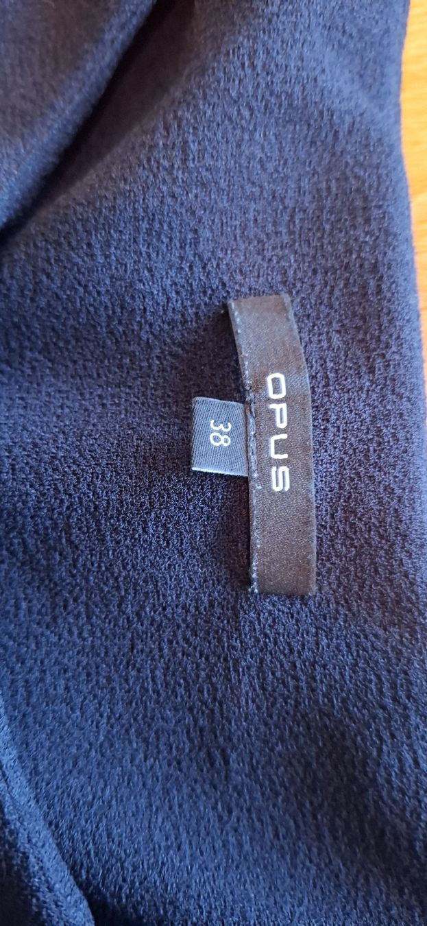 Opus Tops: OPUS Oberteil Dunkelblau Groesse 38 – Gebraucht aus Rheinfelden von tab_lys6 1