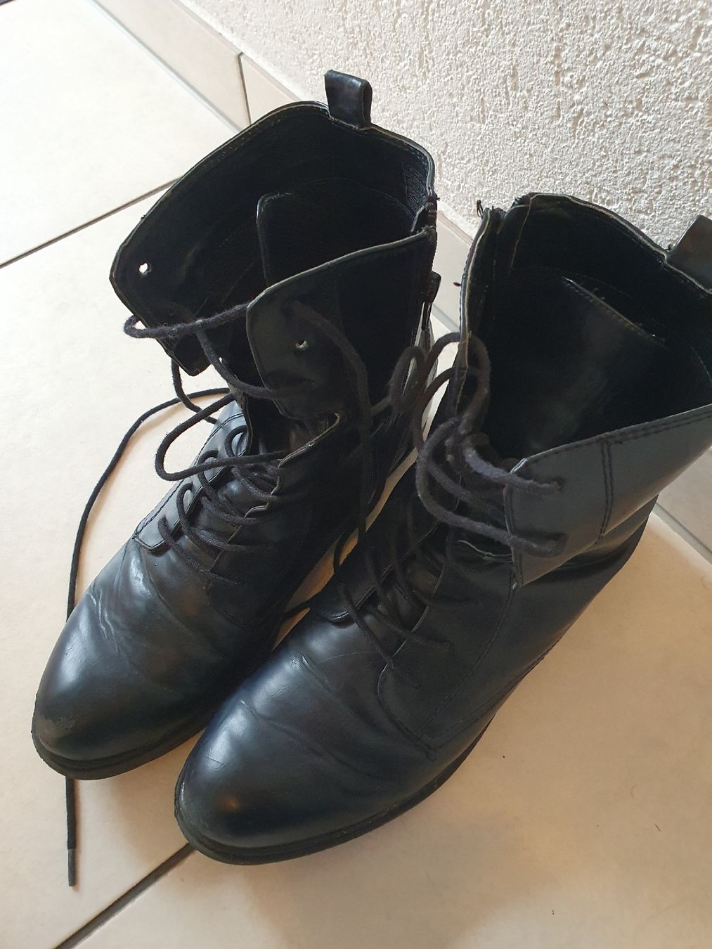 Scarpe da donna: Kunstlederstiefel, 42 – Usato da Burgdorf venduto da Hodel1 1