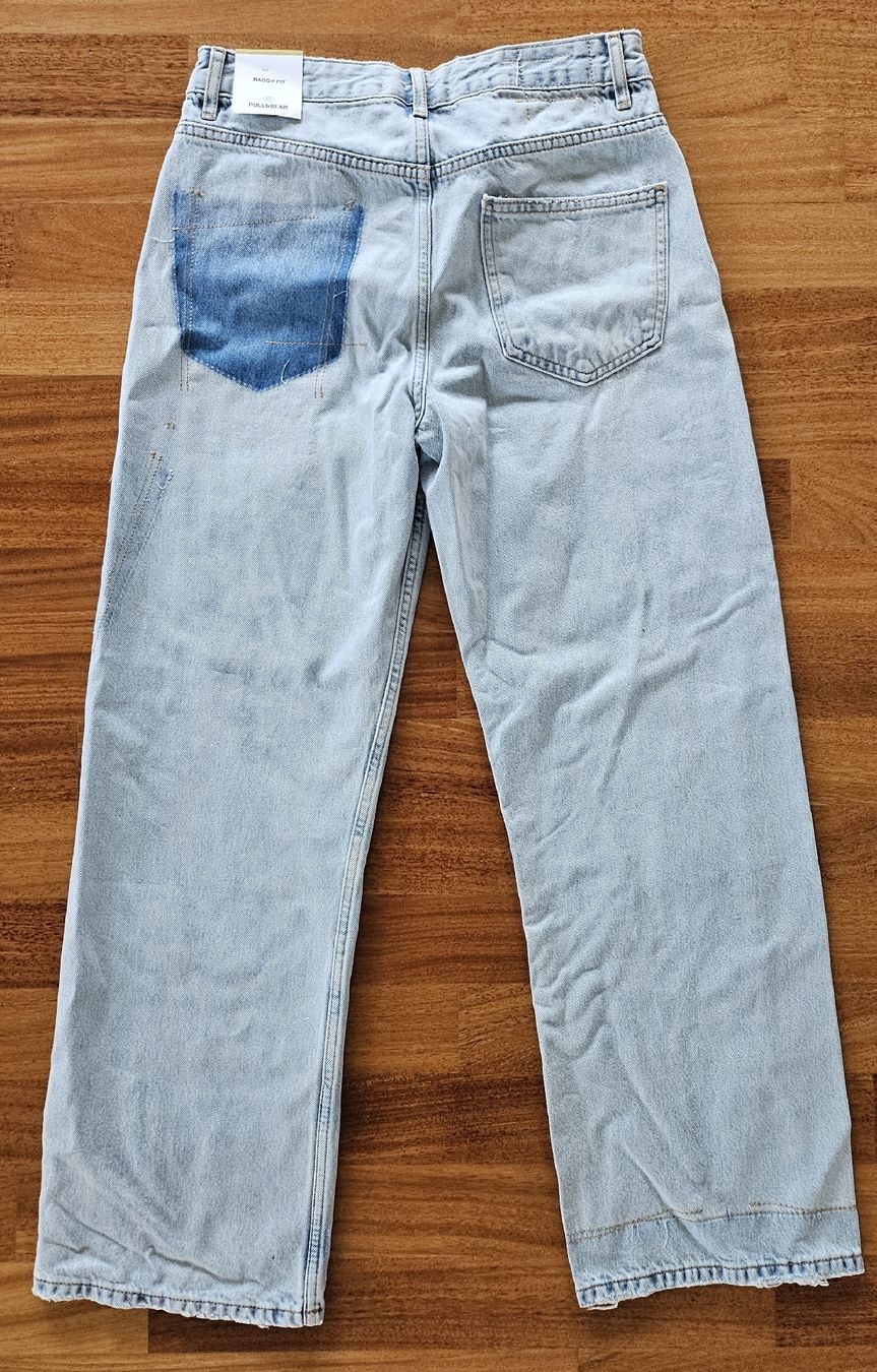 Jeans: Pull&Bear Baggy Jeans, hellblau, Gr. 36 - Sommer Look! – Nuovo e nell'imballaggio originale da Altendorf venduto da Goldi1 1