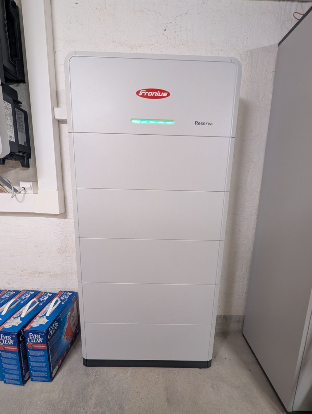 Fronius Dispositivi a energia solare: Fronius Reserva 15.8 Batteriespeicher – Usato da Winterberg ZH venduto da Phuturephil 1