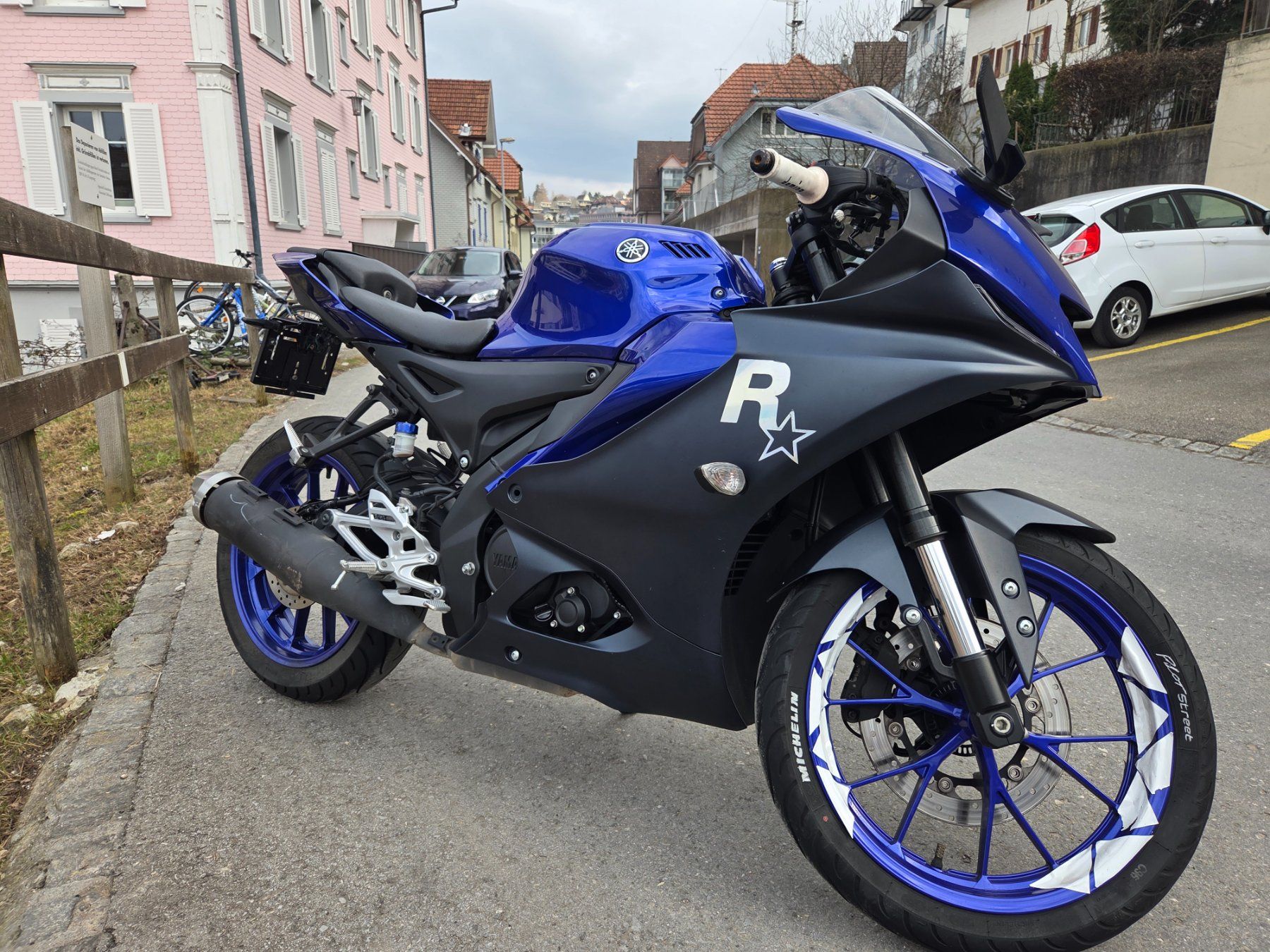 Yamaha Strada: YZFR 125 Ketten Kit – Usato da Herisau venduto da mischa30 3