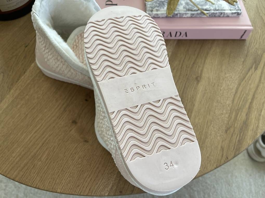 Schuhe für Jungen: Esprit Kinder Hausschuhe  – Gebraucht aus Inwil von 0107MI 2