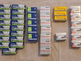 Lot de 39 pellicules photo argentiques diverses 120,135,620